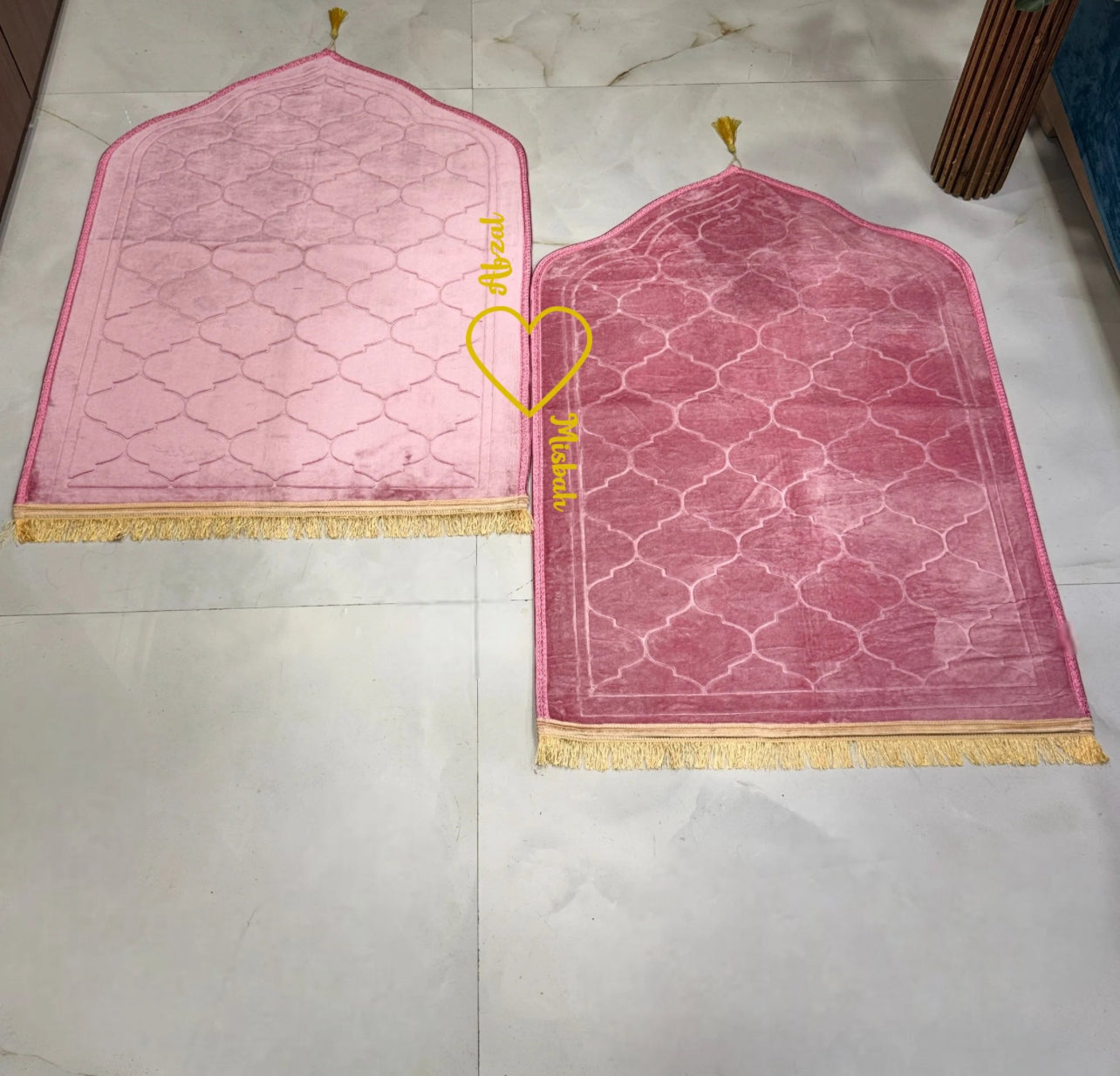 Couple mats with heart